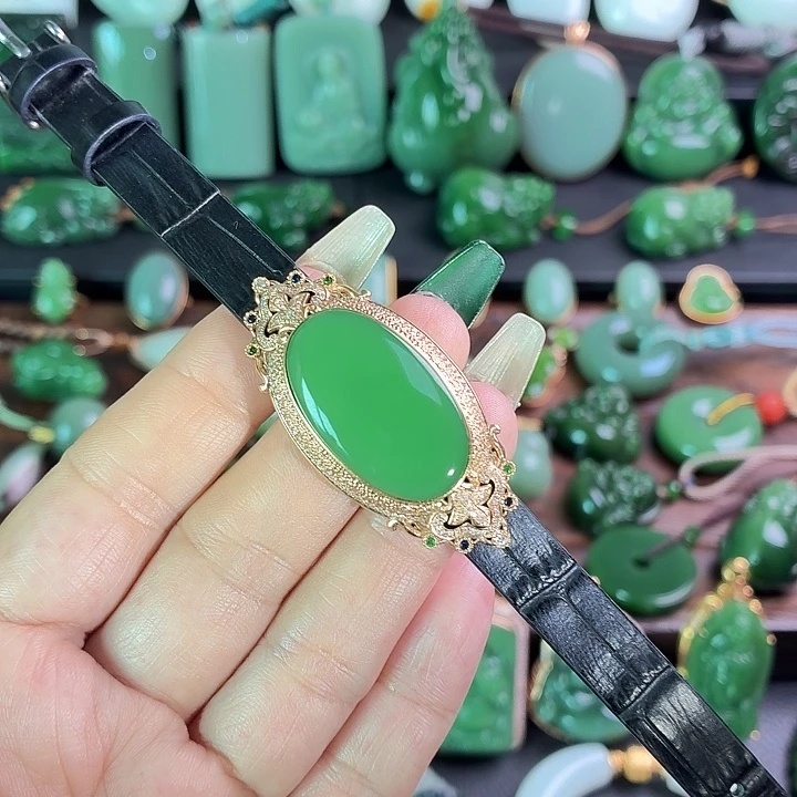 ****瑰和田玉18K金镶嵌手链