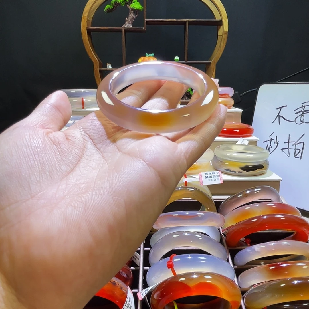 手镯玛瑙/玉髓未镶嵌