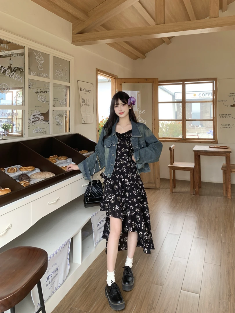 大码法式不规则碎花连衣裙女春季别致绝美吊带裙胖MM遮肚显瘦裙子