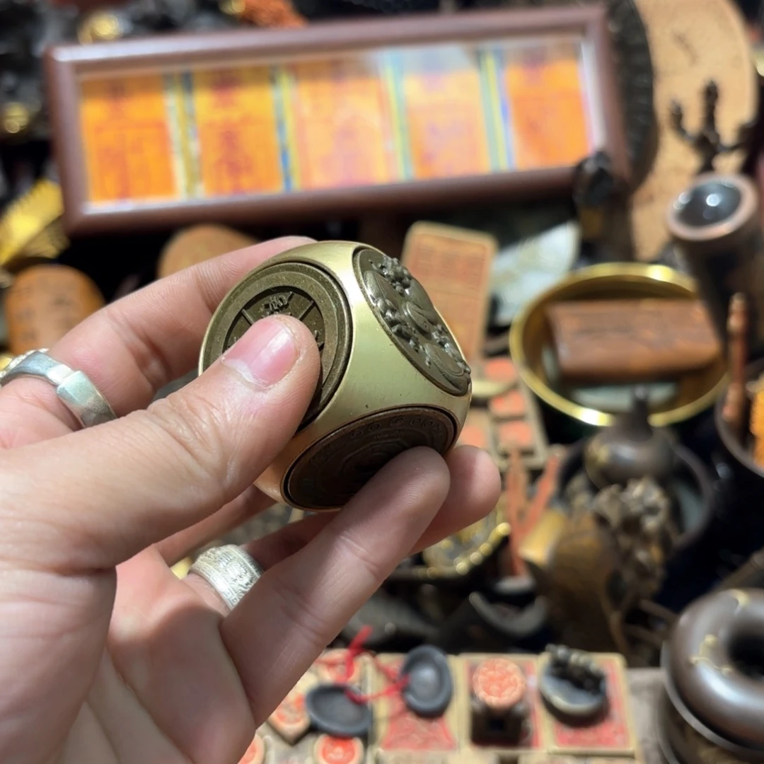 铜器摆件收收藏藏