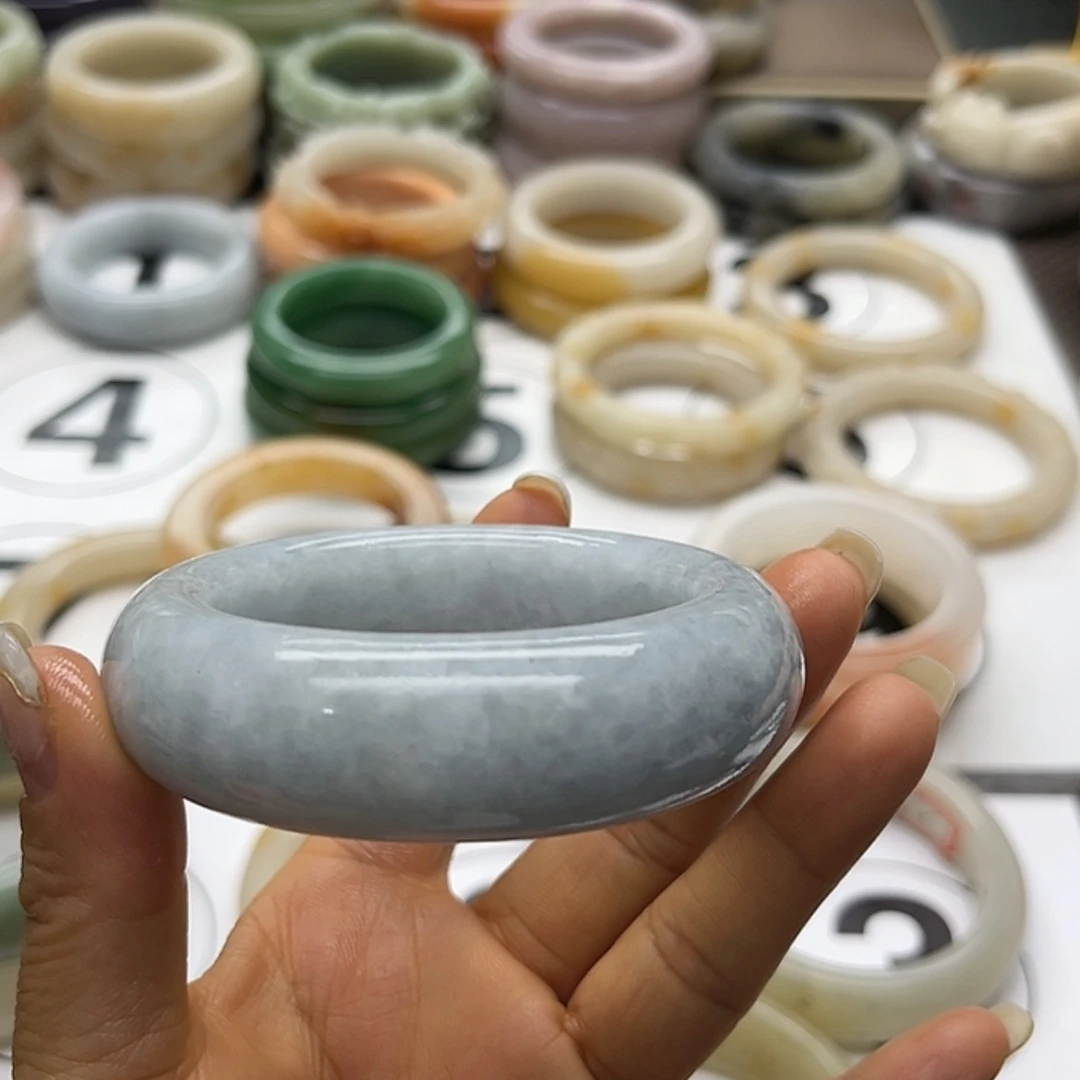 【闪购商品】石英岩玉手镯未镶嵌꧁***꧂蓝色海洋