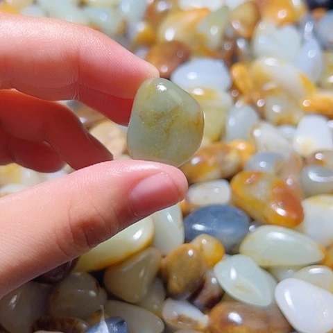 和田玉（糖玉）未镶嵌颈饰10克