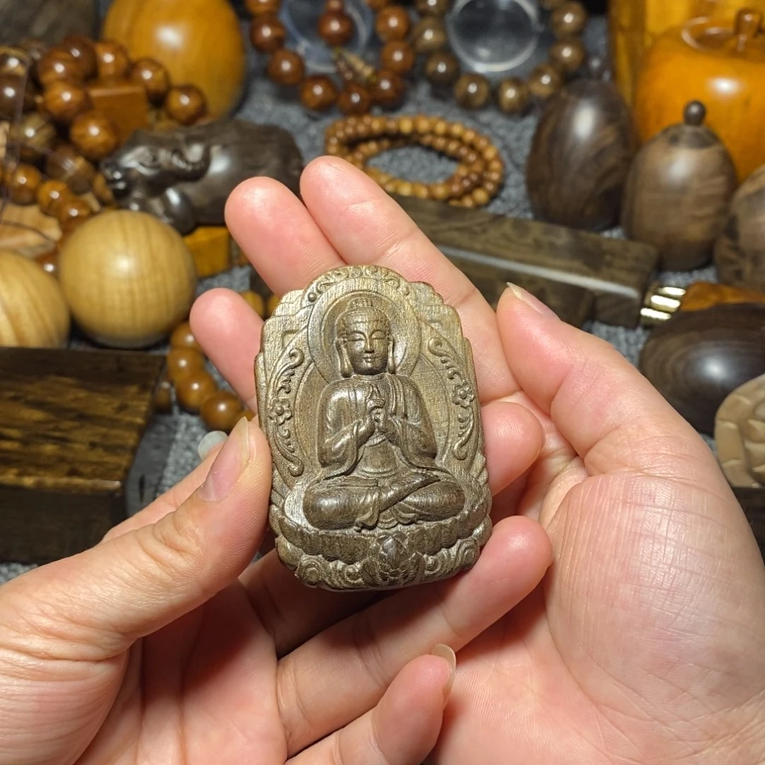 金丝楠*️***阴沉生肖牌