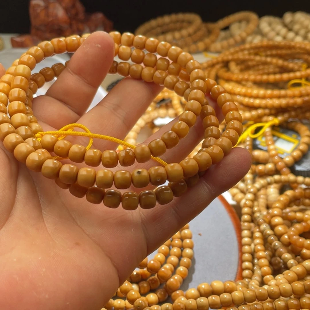 椰蒂吊坠平*老料玉化长串带月8*7