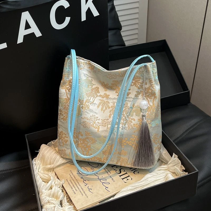 国风包包2025大容量新款单肩中式百搭通勤托特小方包手提外出女LW