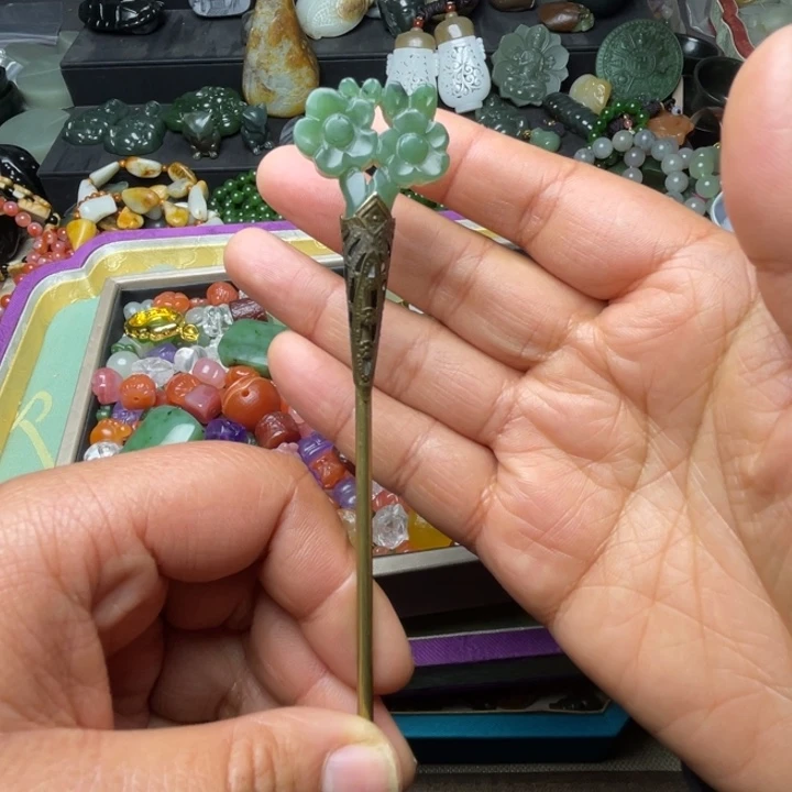 和田玉未镶嵌珠宝半成品