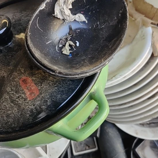 瓷发两个料碗…………
