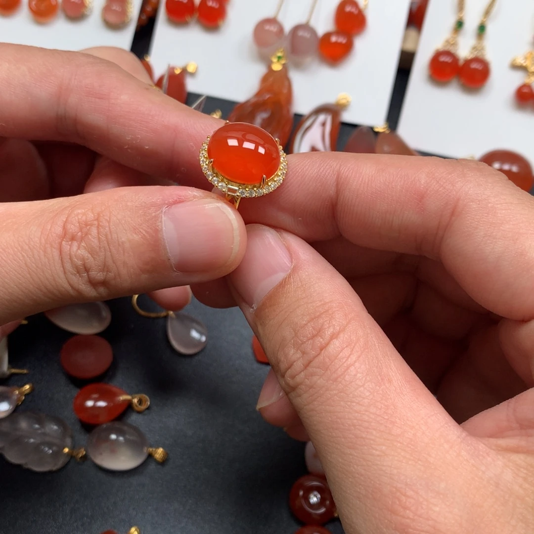 南红玛瑙未镶嵌项链