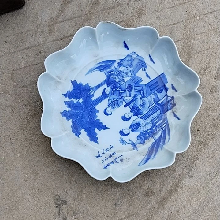 缸随**哥瓷器，，，，，，，，，`