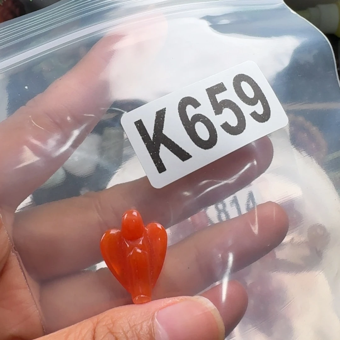 南红玛瑙未镶嵌珠宝奇石