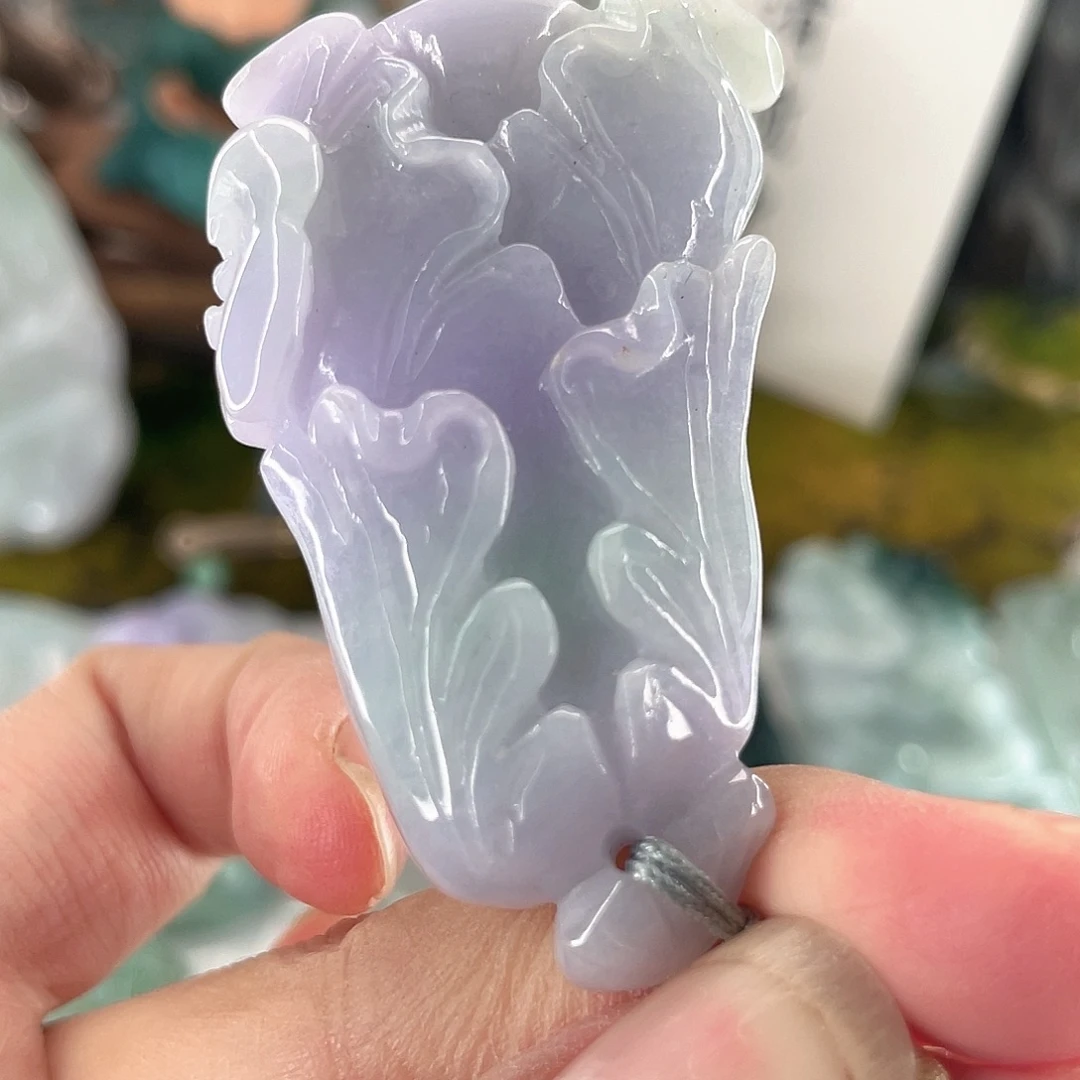 翡翠未镶嵌颈饰白菜