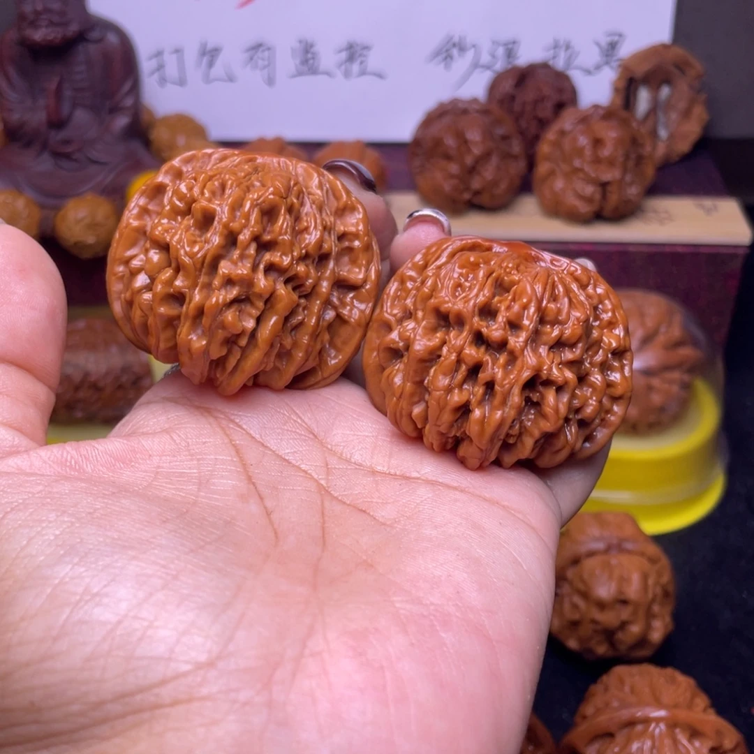 老***K吊坠桃核四座楼福利