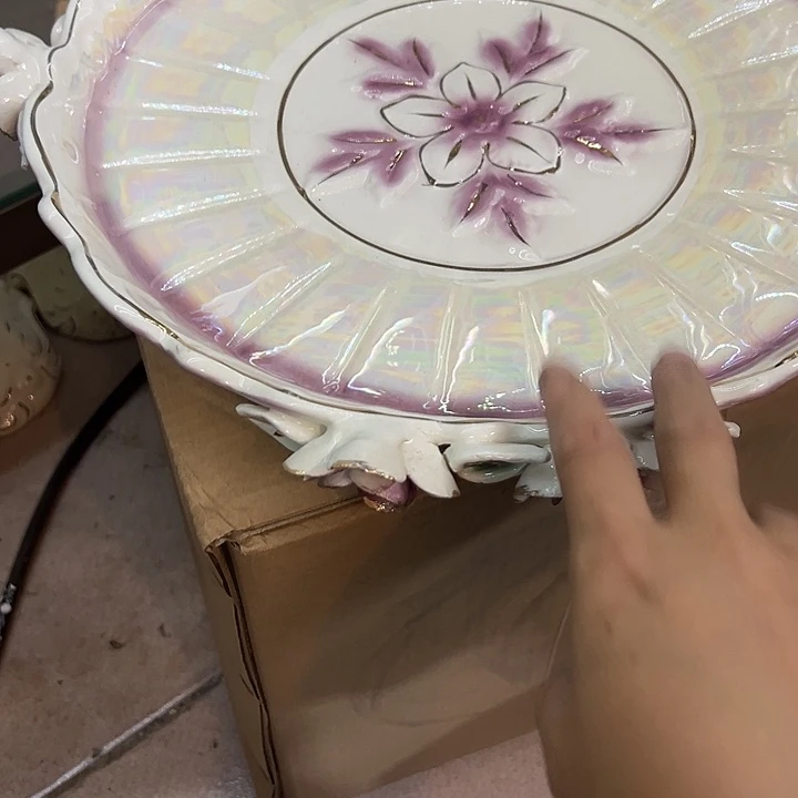 瓷片瑕。。。。。。。？。。。。。。？？