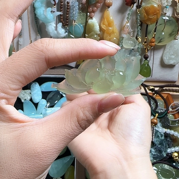 蛇纹石玉合金颈饰