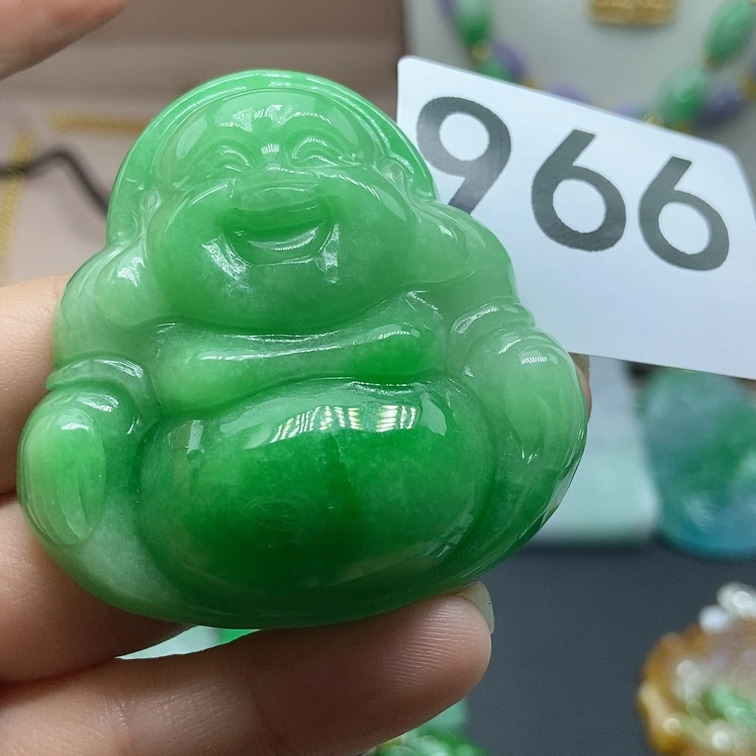 翡翠吊坠(赠链)未镶嵌