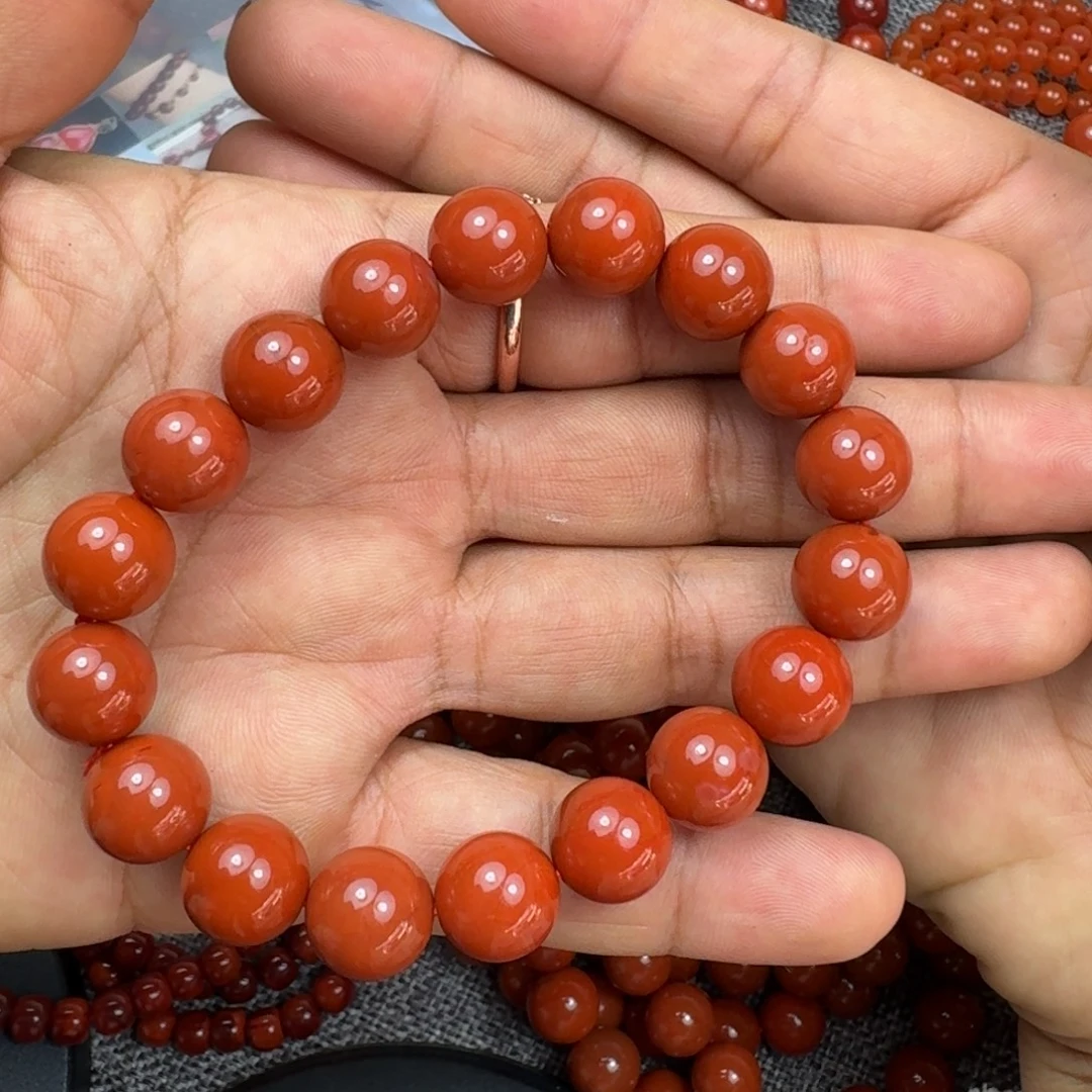 陈***瞻南红玛瑙未镶嵌手链