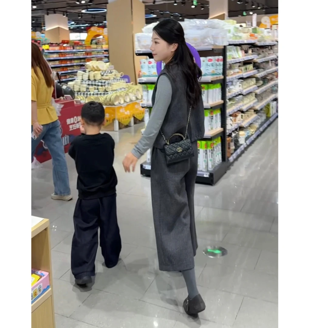 简约百搭长袖T恤+马甲+阔腿休闲裤三件套套装(配腰带)