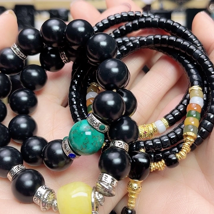 和田玉手链未镶嵌老****1卡6药片。卡14手持