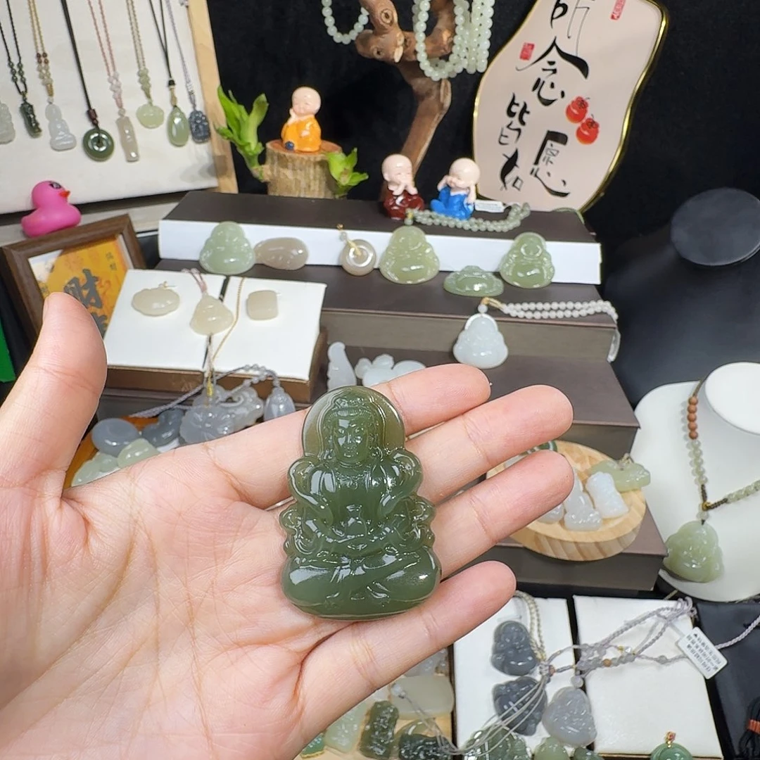 美***哥颈饰未镶嵌和田玉