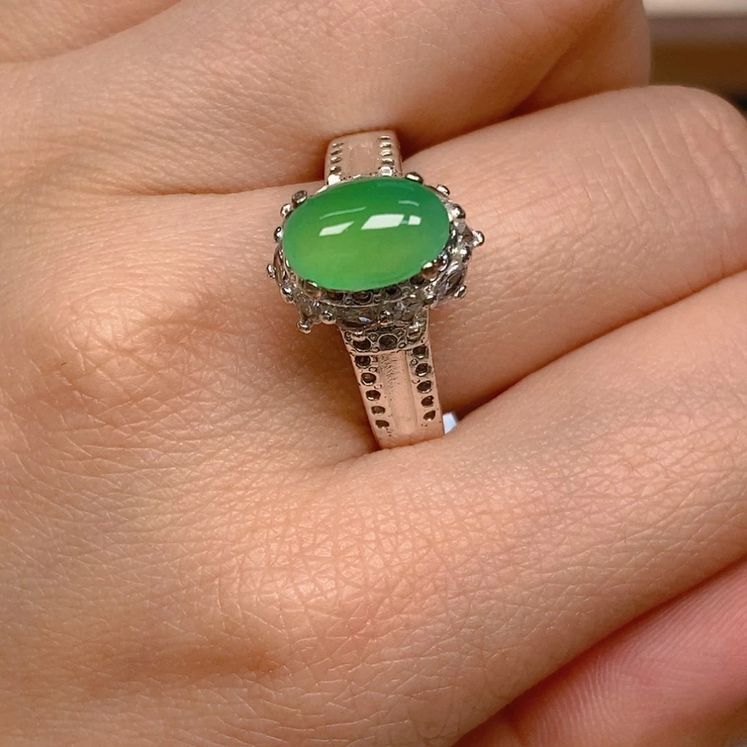 翡翠戒指未镶嵌翡翠