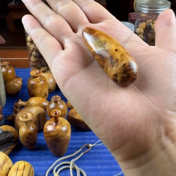 柏木（崖柏）北太行崖柏陈化变异瘤