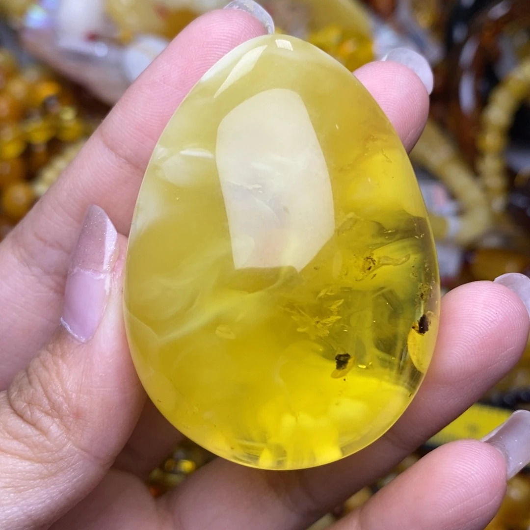 未镶嵌琥珀珠宝奇石