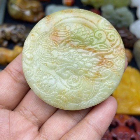 蛇纹石玉未镶嵌颈饰67