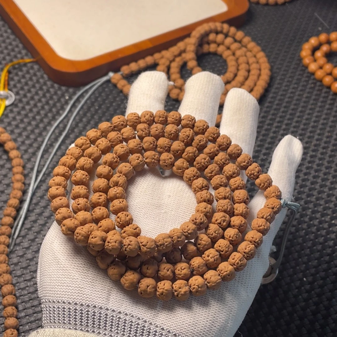 L***水吊坠金刚菩提佛手