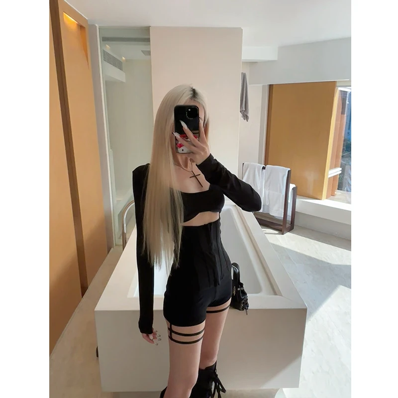 莫欣欣&黑色舒适莱赛尔天丝低腰显瘦A字裤辣妹热辣短裤子女240791