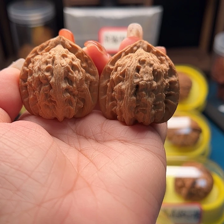 吊坠文玩核桃三角白 全品