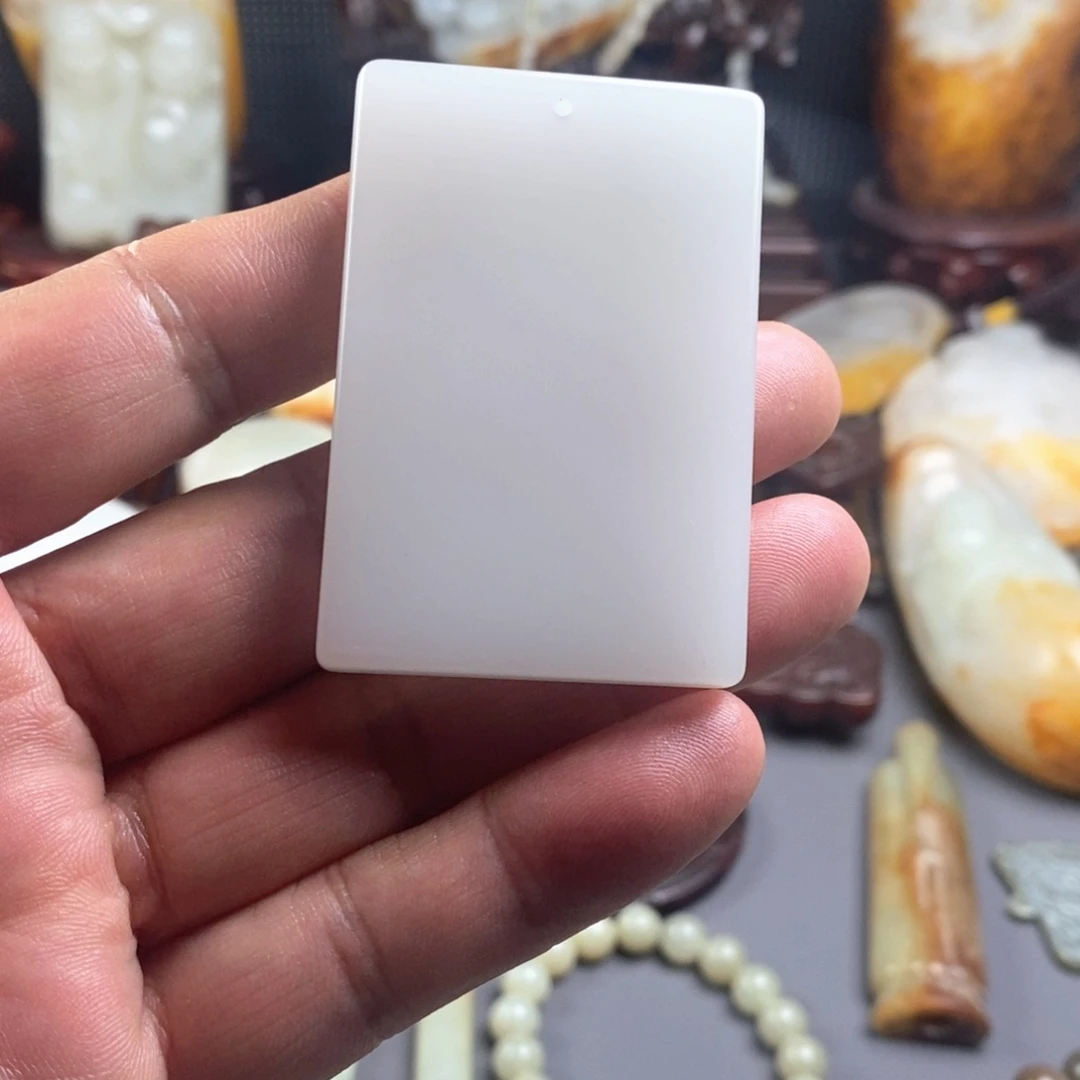 和田玉（糖玉）未镶嵌颈饰