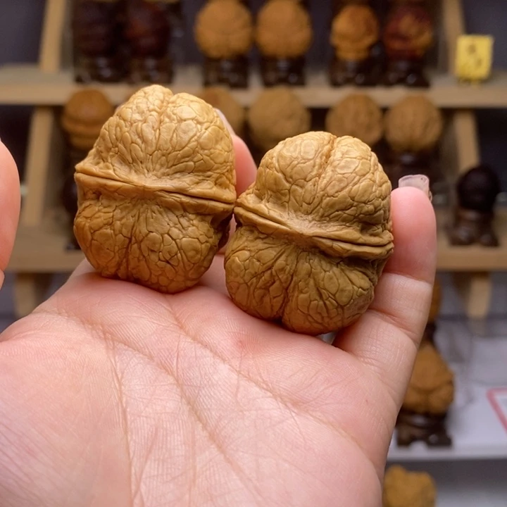 吊坠文玩核桃42方尊Y35