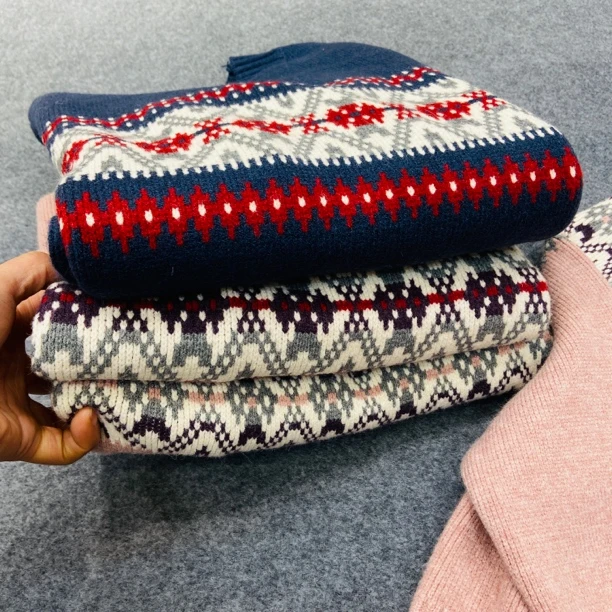 冬季复古保暖条纹休闲百搭提花毛衣