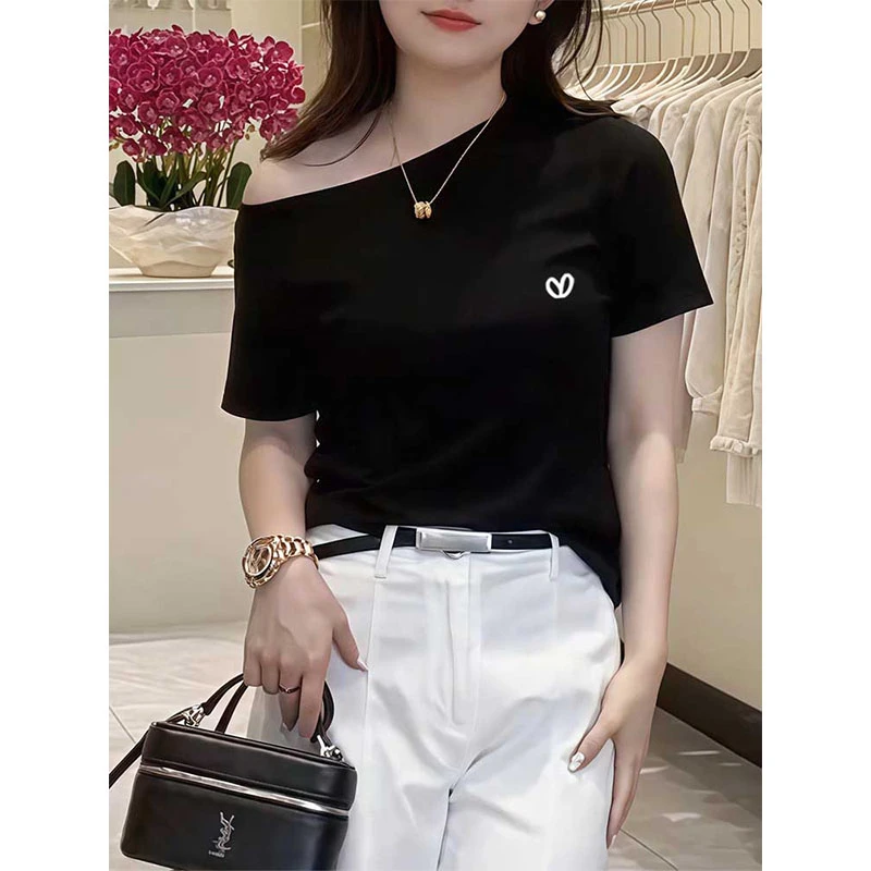 2025夏季热卖短袖t恤女士优质棉斜肩露锁骨显瘦时尚休闲洋气上衣
