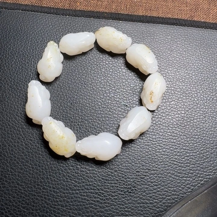 和田玉挂件未镶嵌任*材