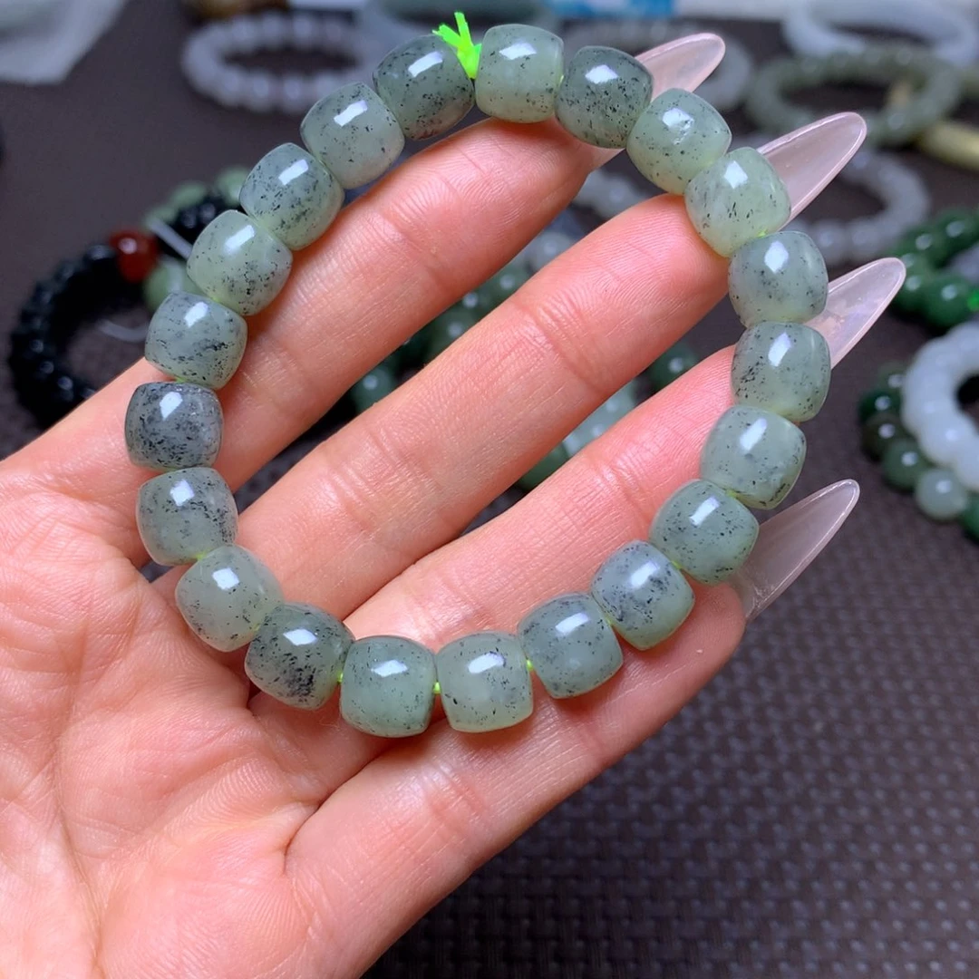 未镶嵌手串和田玉卡10