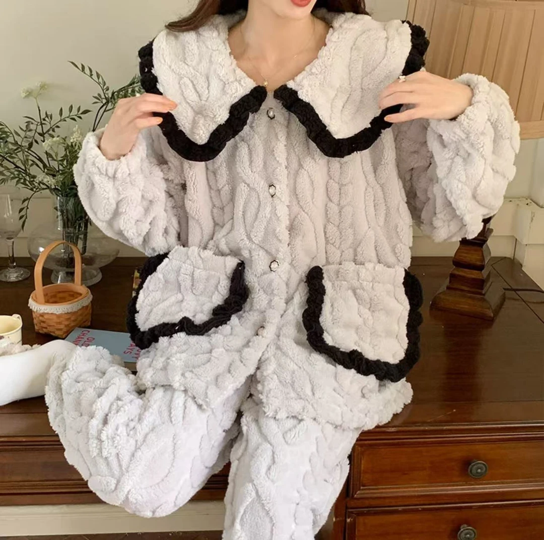 1036绒款娃娃领撞色长袖长裤家居服套装