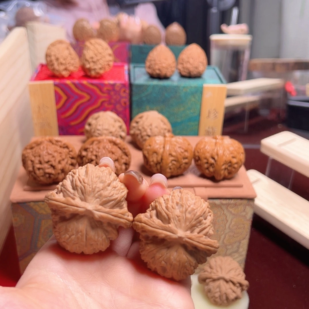 文玩核桃把件42白狮子