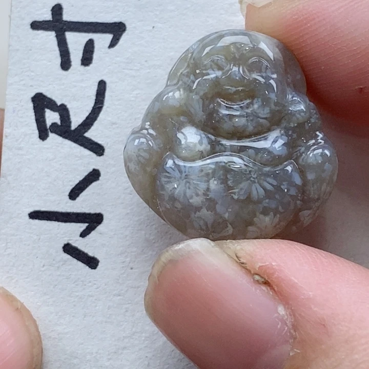 颈饰未镶嵌硅化珊瑚（珊瑚玉）