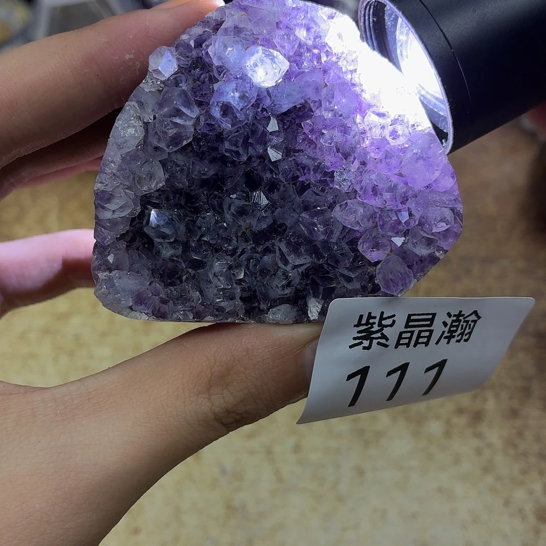 未镶嵌水晶大型摆件（非配饰）