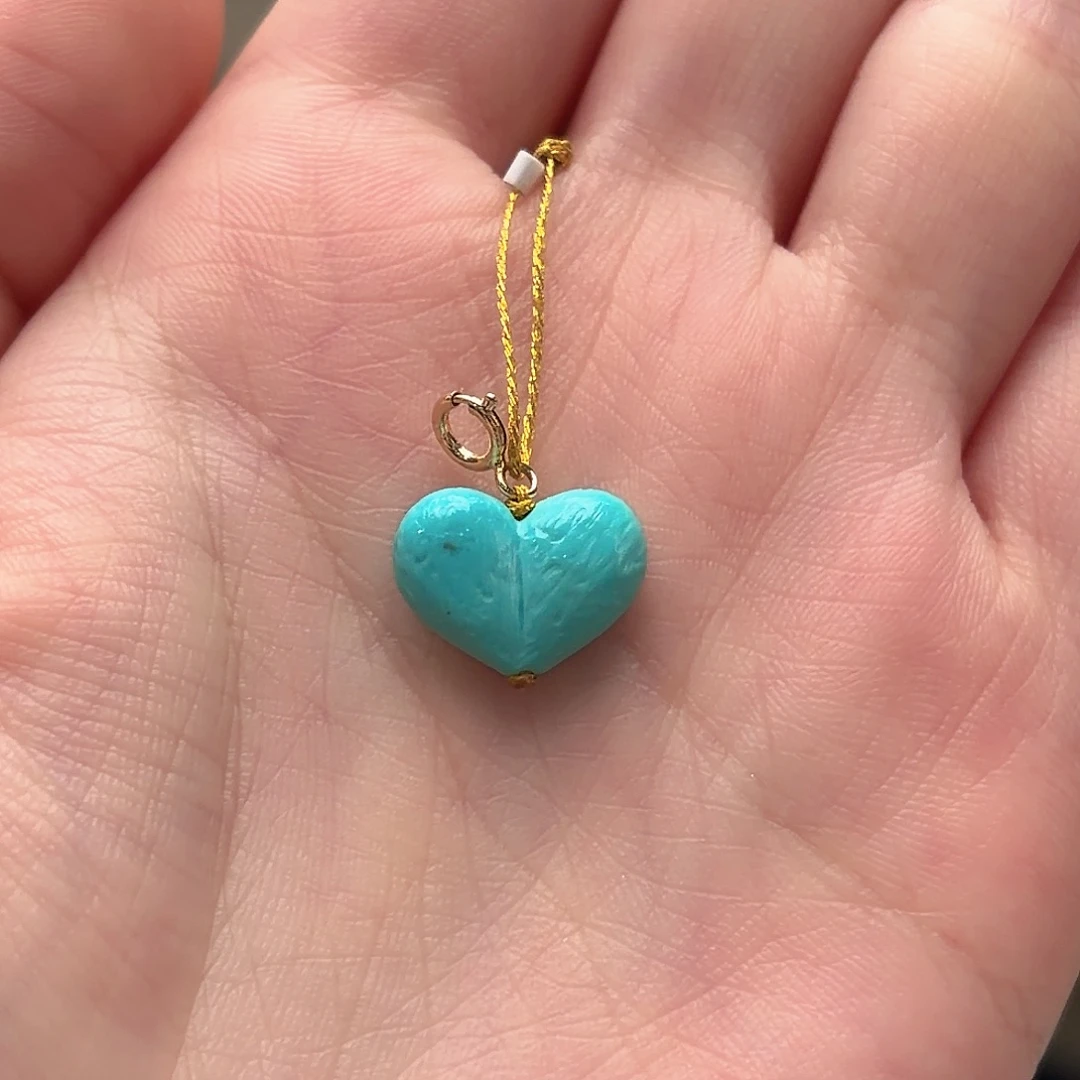 绿松石未镶嵌颈饰