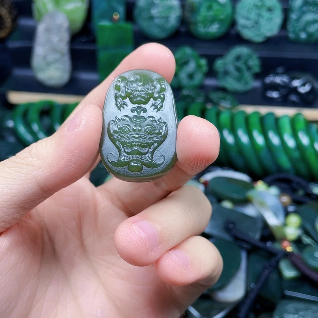 和田玉未镶嵌珠宝半成品