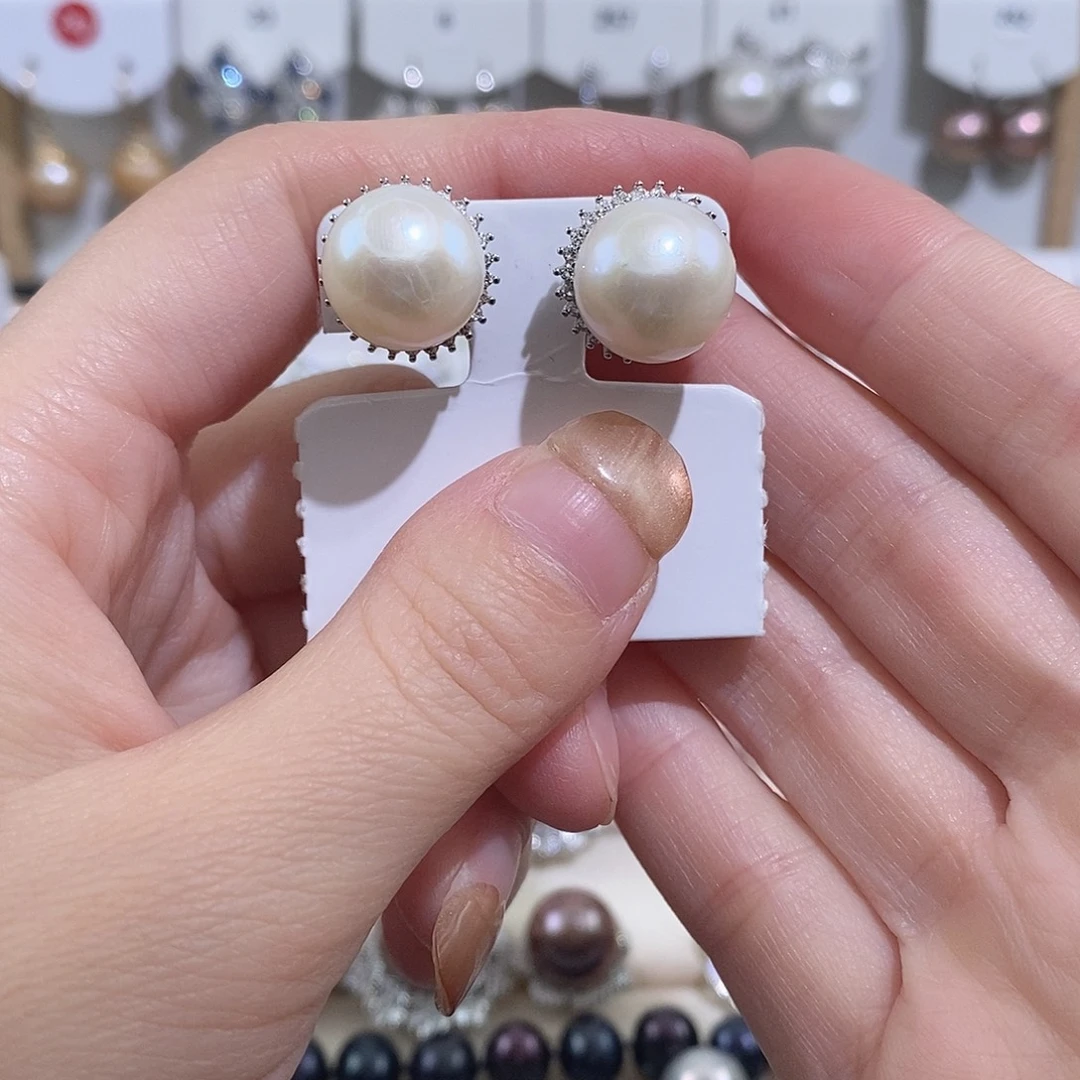 二****耳饰淡水珍珠未镶嵌w12