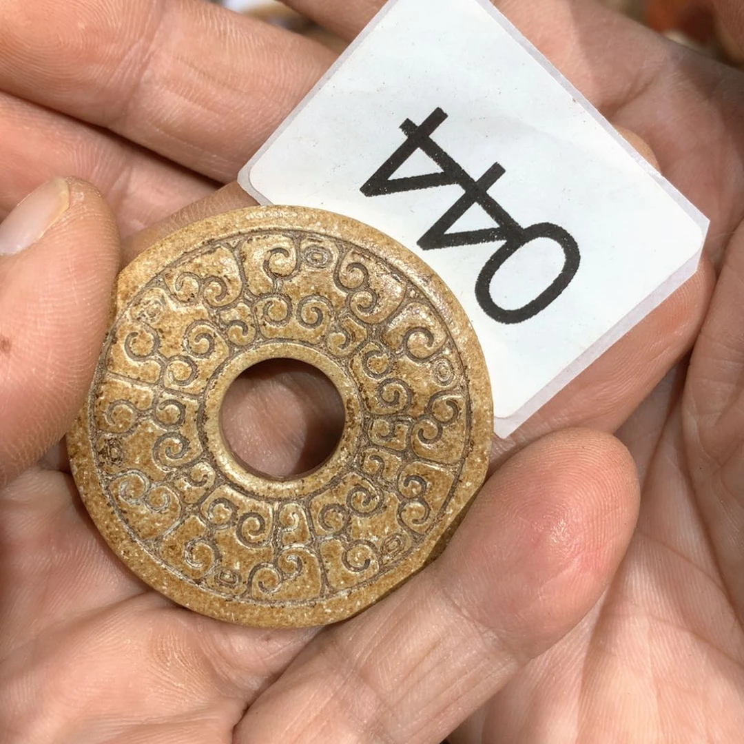 未镶嵌和田玉挂件