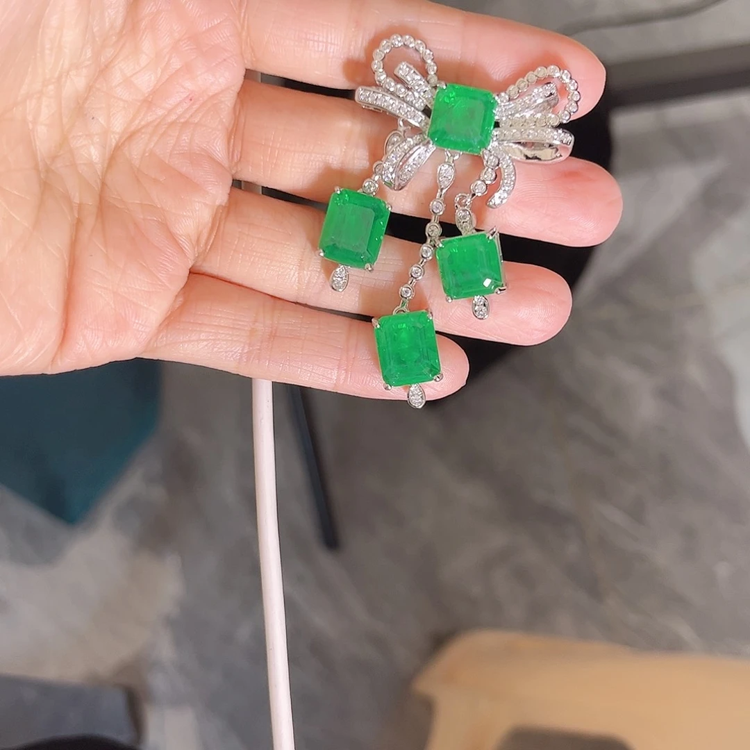 银S925镶嵌胸针祖母绿