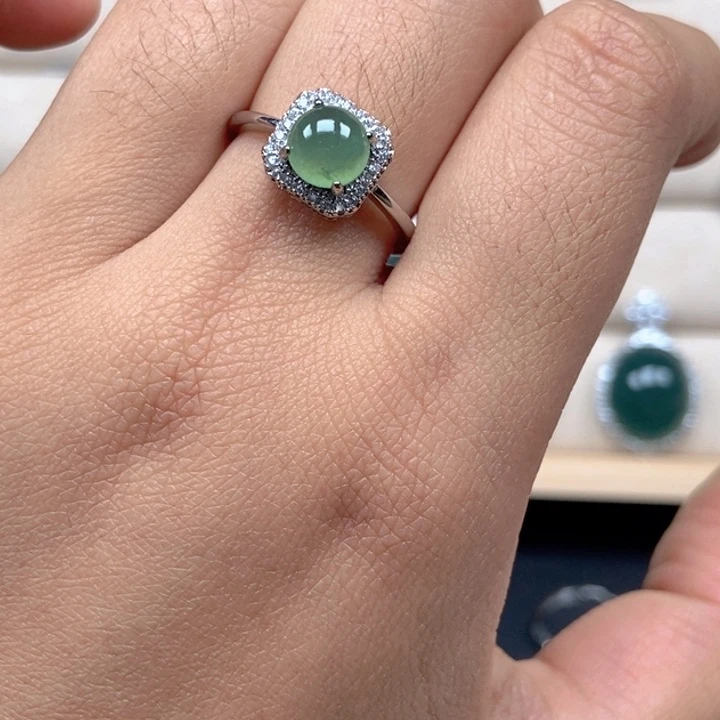 翡翠未镶嵌戒指戒指