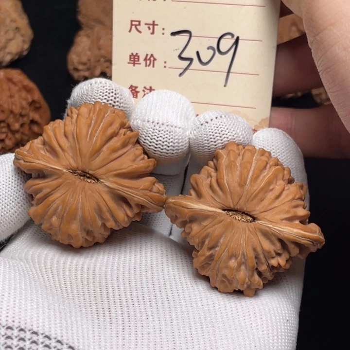 文玩核桃把件四座楼46尺全品309