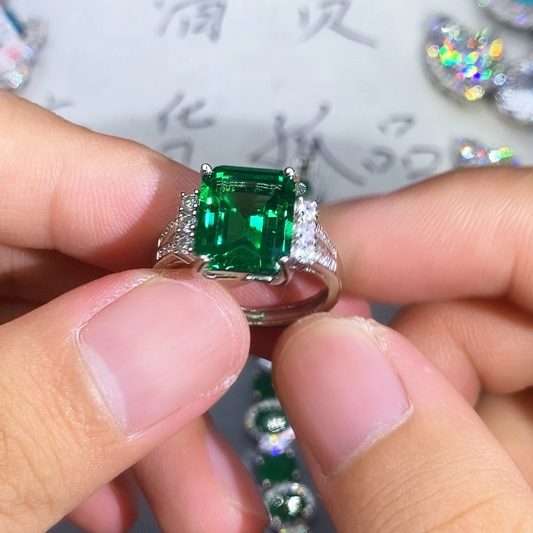 合金石英质玉戒指
