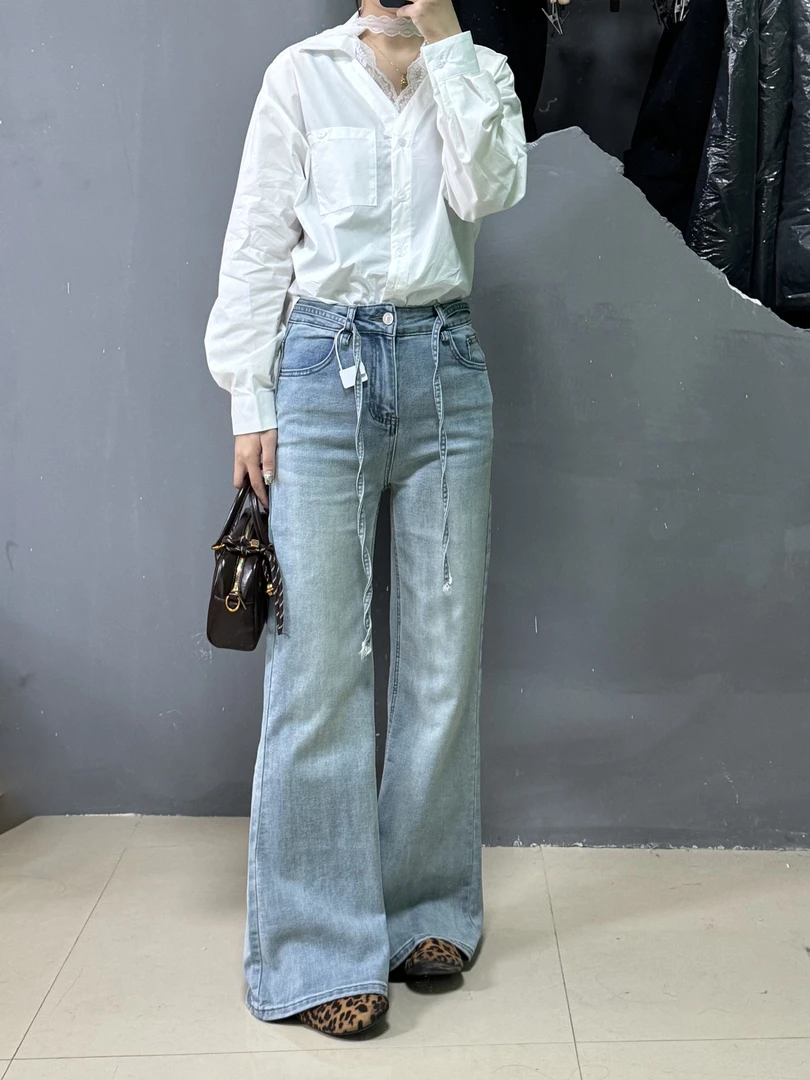 春季系带微喇时尚气质牛仔裤中腰弹力修身包臀显腿长喇叭裤