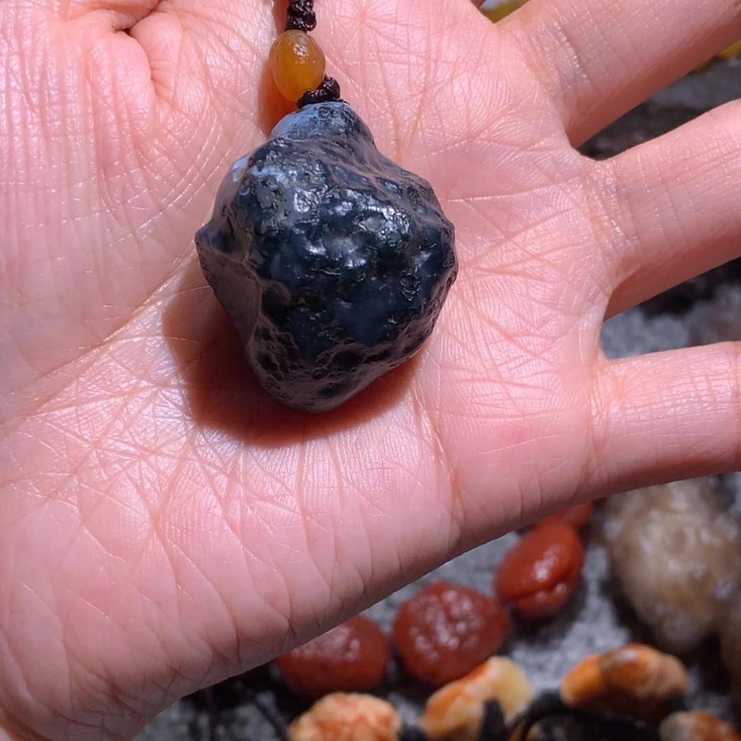未镶嵌颈饰玛瑙/玉髓